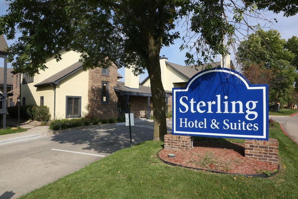Sterling Hotel And Suites Clive Экстерьер фото